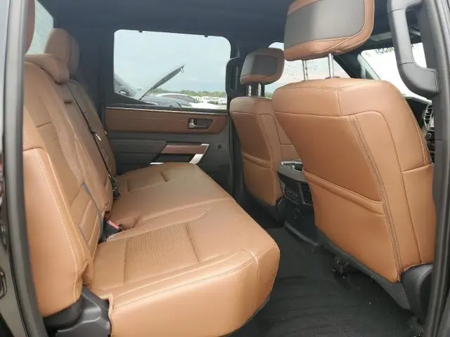 2024 TOYOTA TUNDRA CREWMAX PLATINUM  
