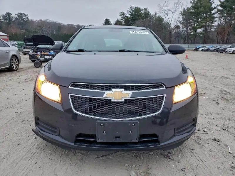 2013 CHEVROLET CRUZE LS  