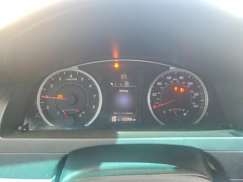 2015 TOYOTA CAMRY SE  