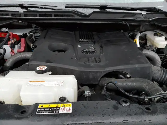 2023 TOYOTA TUNDRA CREWMAX SR  