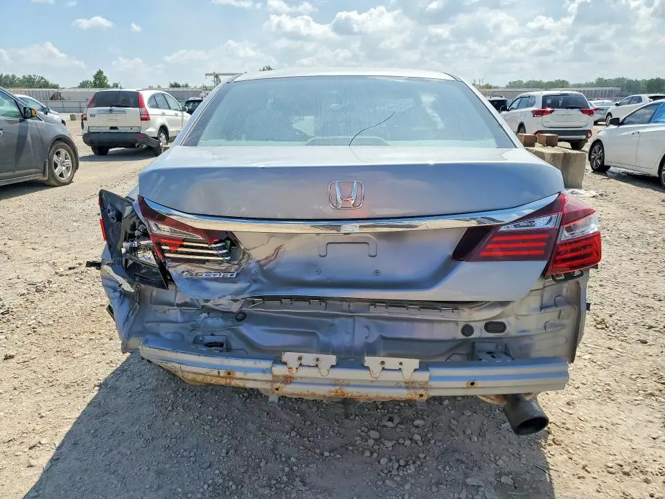 2017 HONDA ACCORD LX  