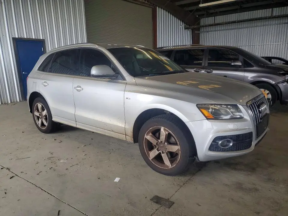 2011 AUDI Q5 PREMIUM PLUS  