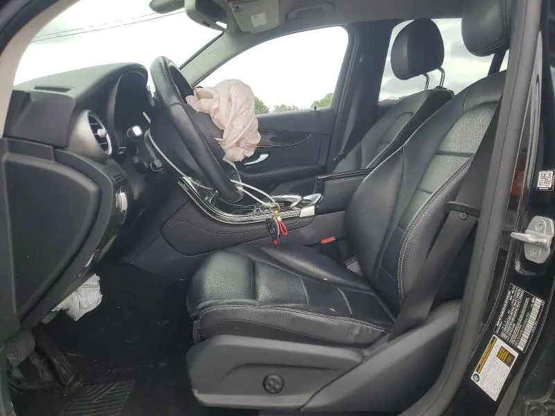 2016 MERCEDES-BENZ GLC 300  