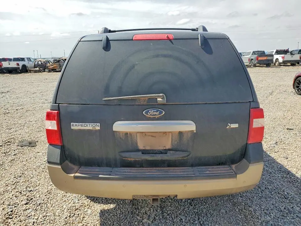 2011 FORD EXPEDITION XLT  