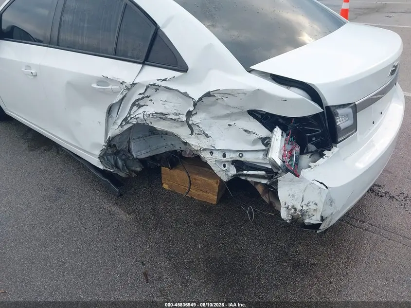 2014 CHEVROLET CRUZE 1LT AUTO