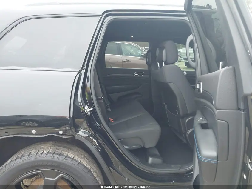 2020 JEEP GRAND CHEROKEE UPLAND 4X4