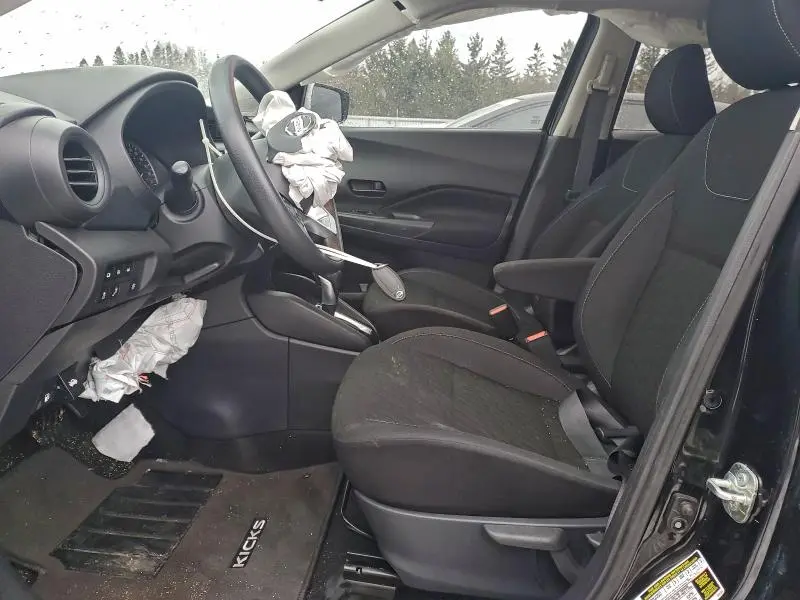 2021 NISSAN KICKS S  