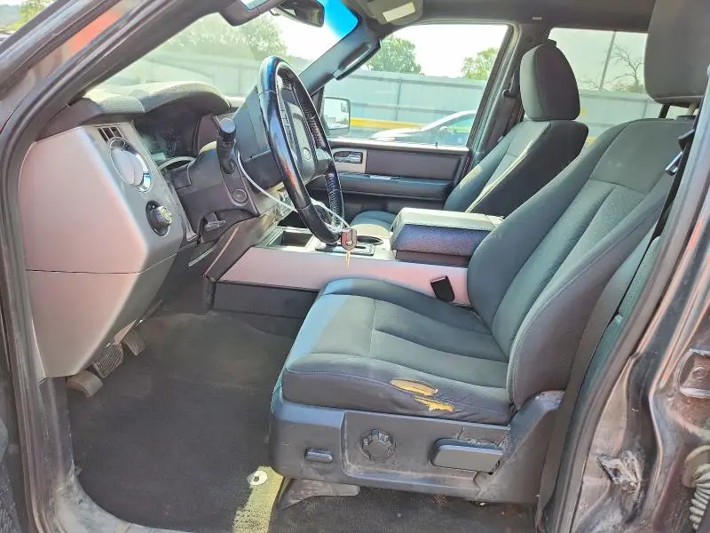 2016 FORD EXPEDITION EL XLT  