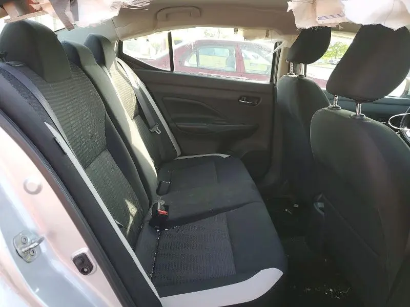 2020 NISSAN VERSA SV  