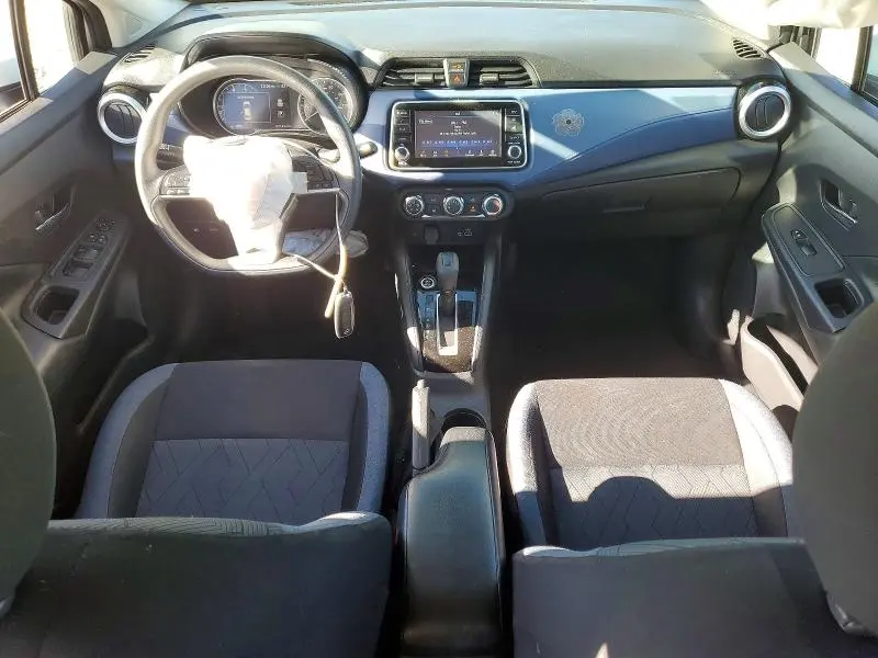2023 NISSAN VERSA SV  