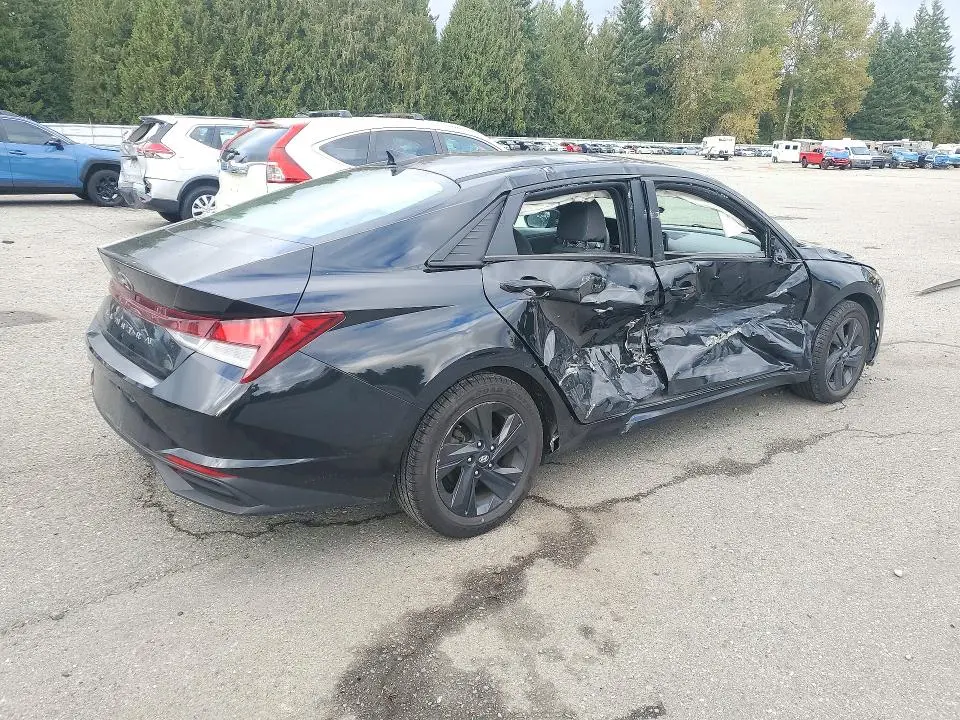 2021 HYUNDAI ELANTRA SEL  