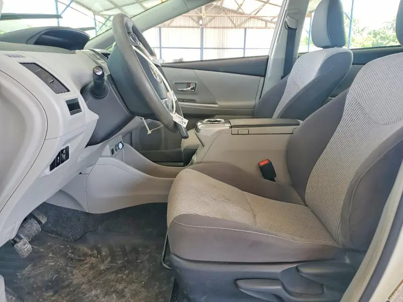 2017 TOYOTA PRIUS V TWO  