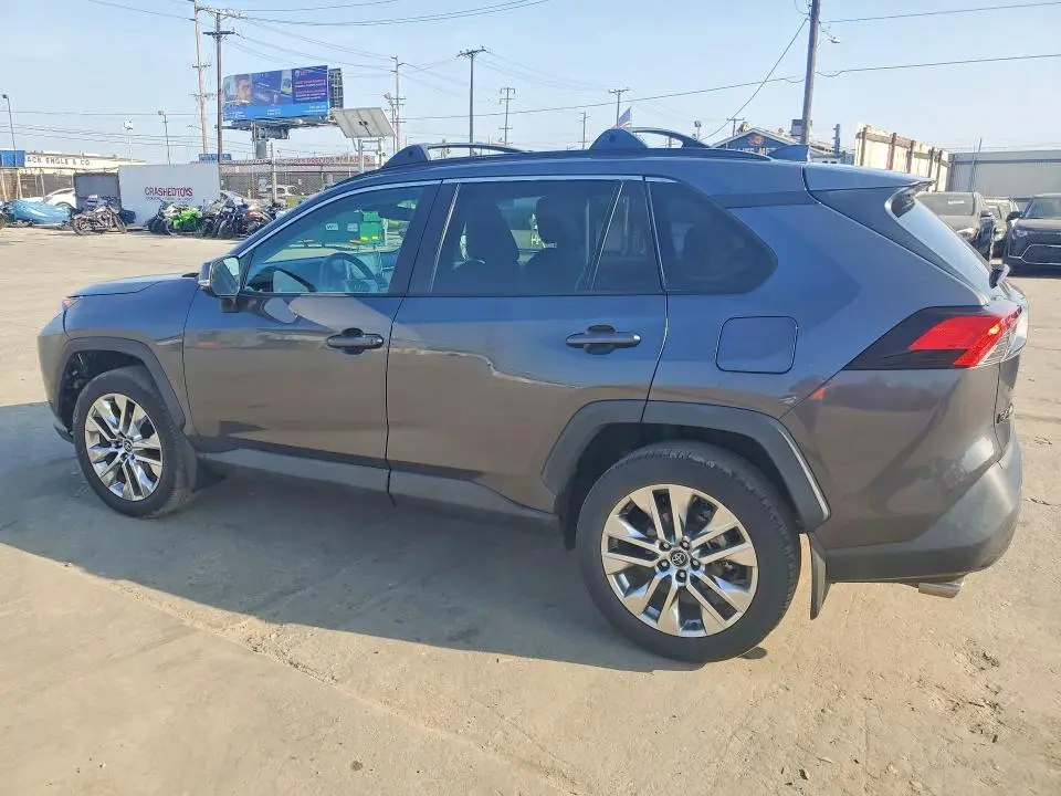 2020 TOYOTA RAV4 XLE PREMIUM  