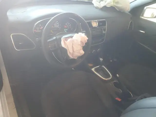 2012 CHRYSLER 200 LX