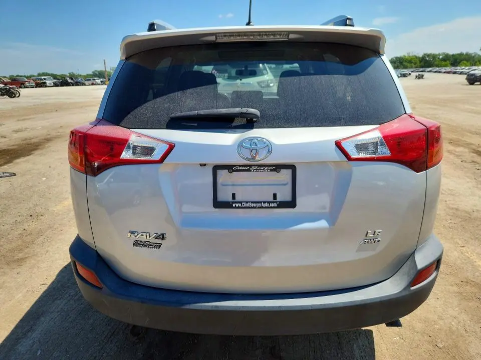2015 TOYOTA RAV4 LE  
