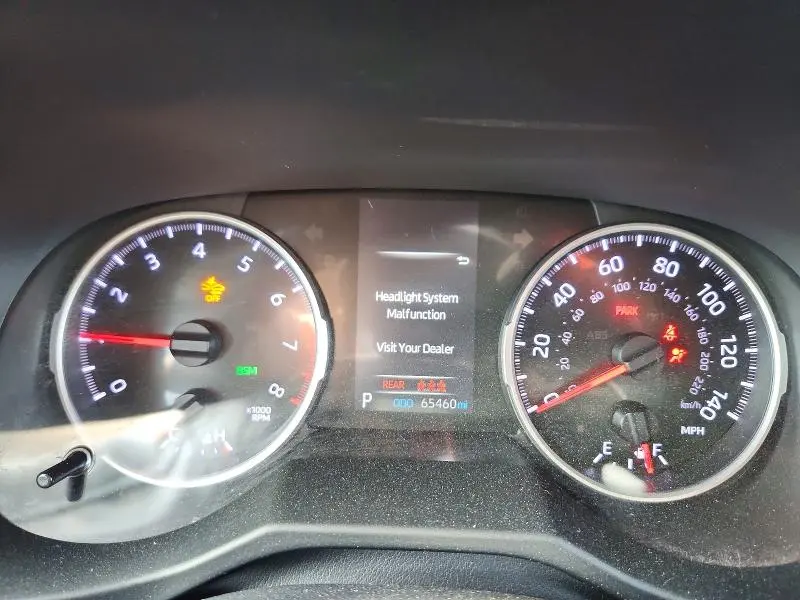 2020 TOYOTA RAV4 LE  