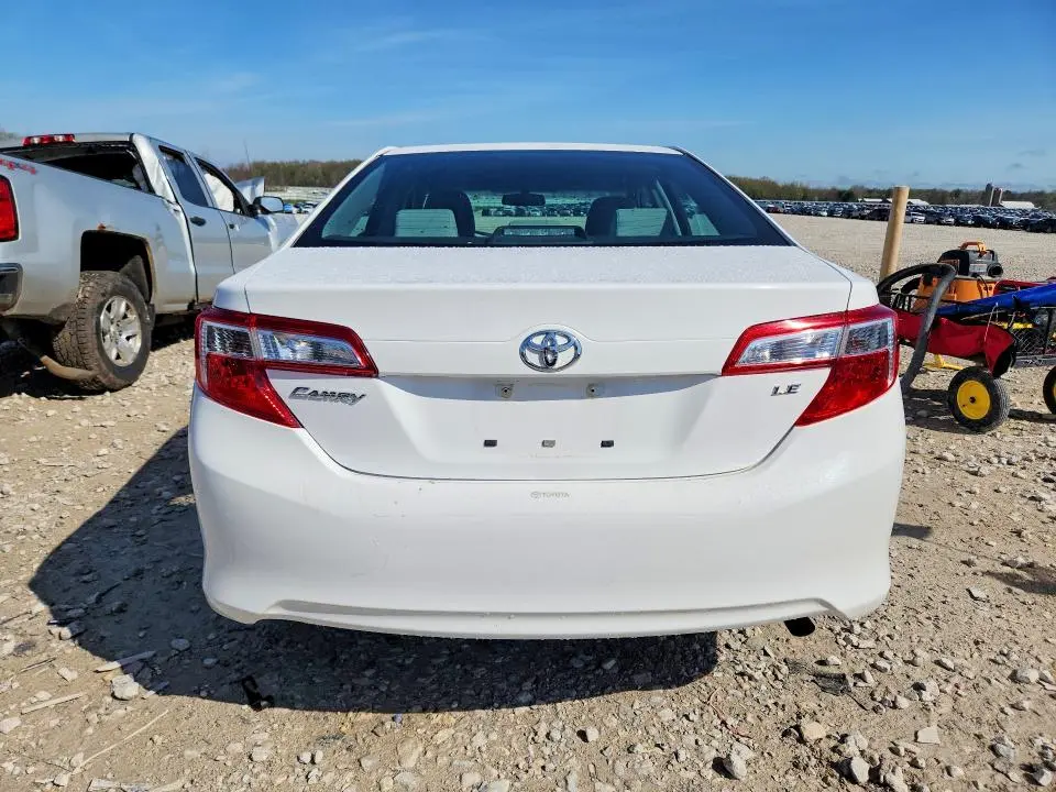 2013 TOYOTA CAMRY LE  