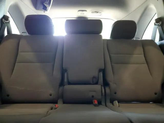 2011 HONDA CR-V LX  