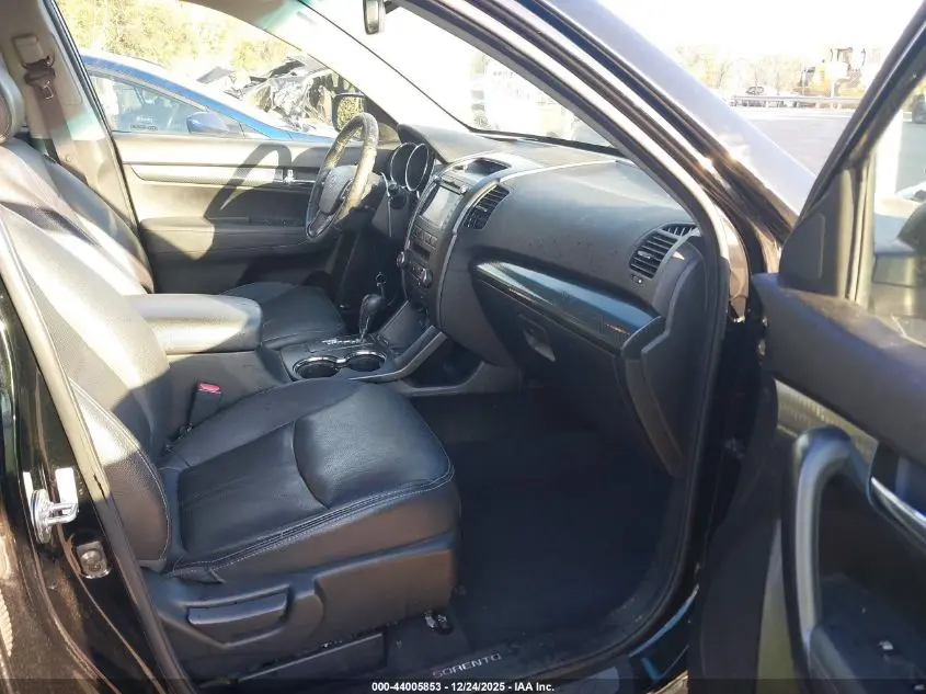 2011 KIA SORENTO SX V6