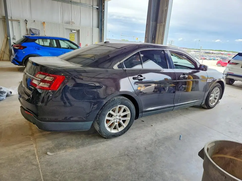 2013 FORD TAURUS SE  