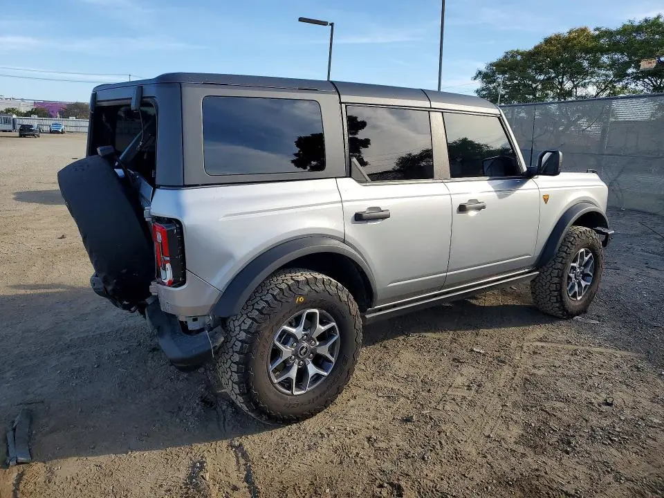 2024 FORD BRONCO BADLANDS  