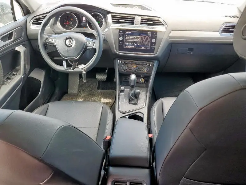 2020 VOLKSWAGEN TIGUAN SE  