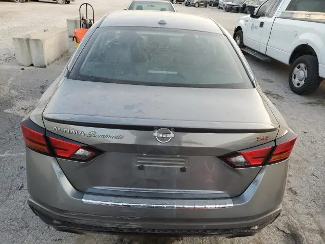 2023 NISSAN ALTIMA SR  