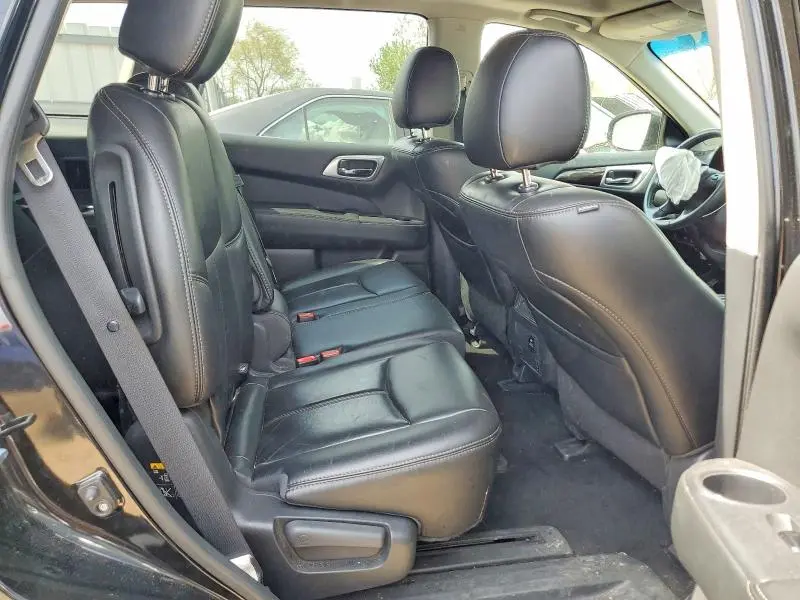 2015 NISSAN PATHFINDER SL  