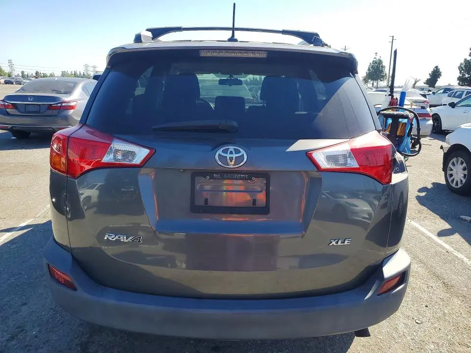 2015 TOYOTA RAV4 XLE  