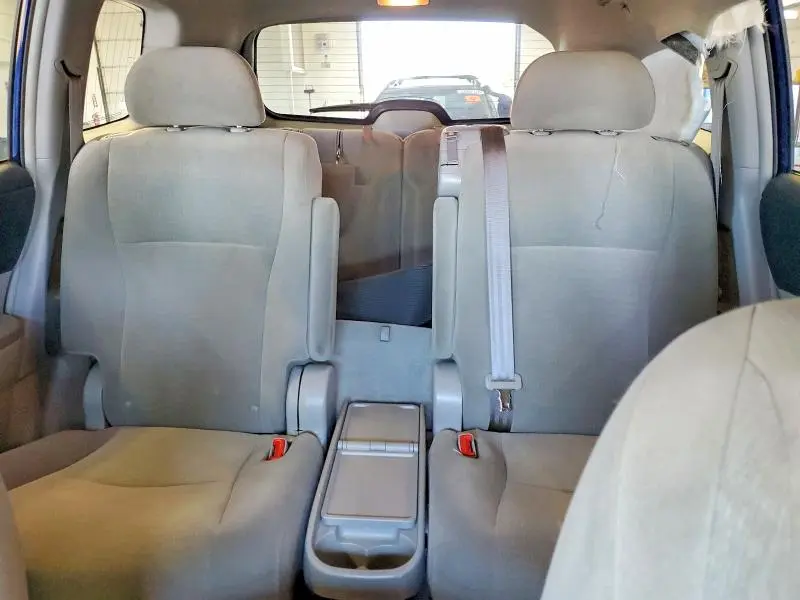 2013 TOYOTA HIGHLANDER PLUS  