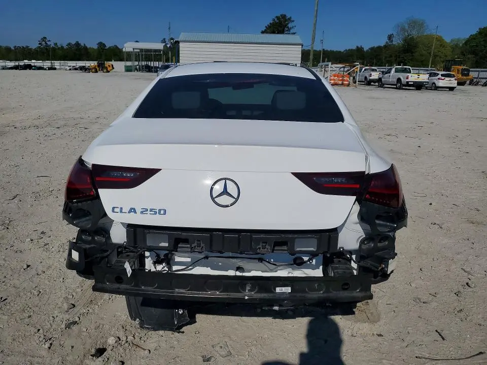 2025 MERCEDES-BENZ CLA 250  