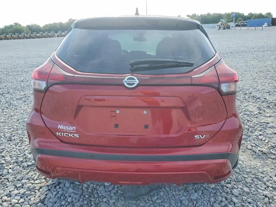 2021 NISSAN KICKS SV  