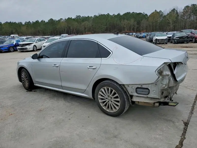 2016 VOLKSWAGEN PASSAT SE  