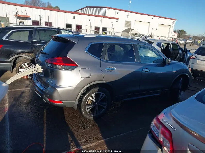 2019 NISSAN ROGUE SV