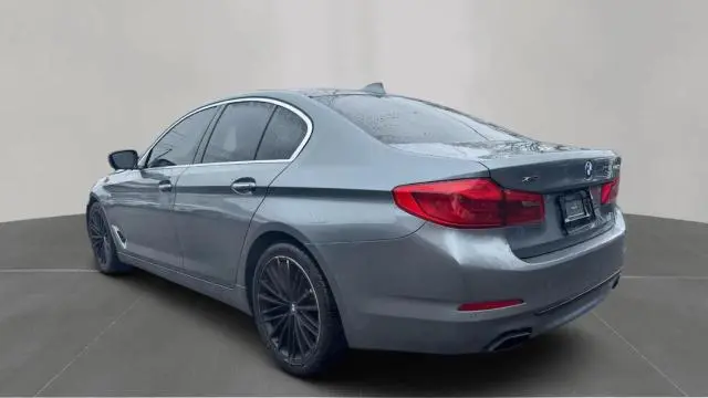 2017 BMW 540 XI  