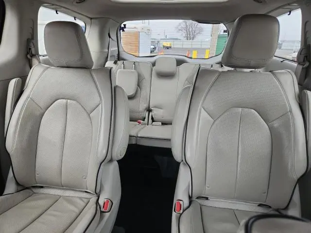 2018 CHRYSLER PACIFICA HYBRID LIMITED  