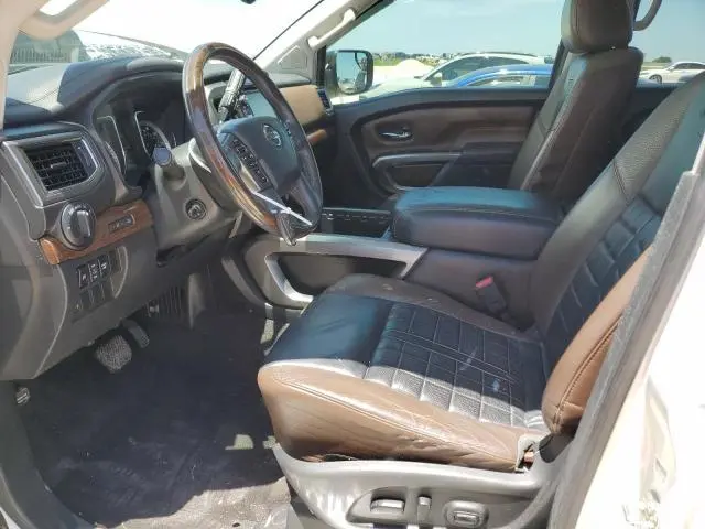 2017 NISSAN TITAN SV  