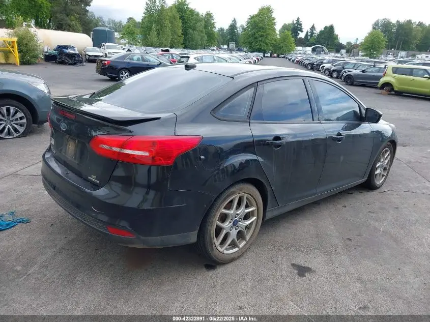 2015 FORD FOCUS SE