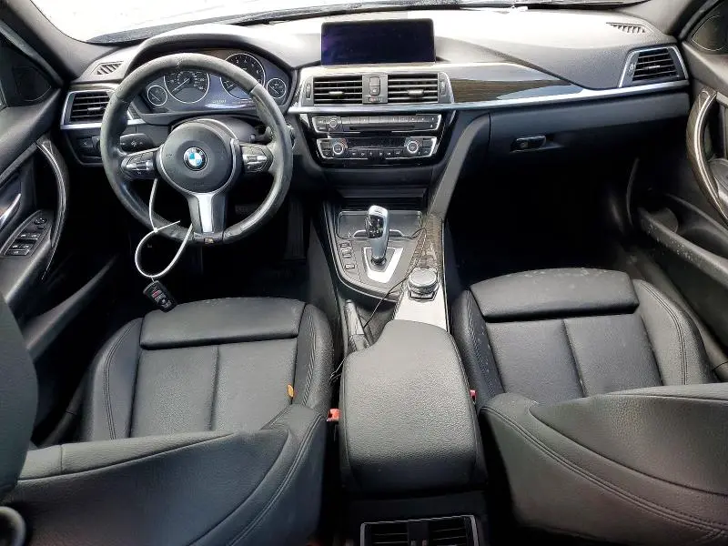 2017 BMW 320 I  
