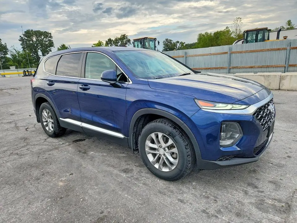 2019 HYUNDAI SANTA FE SE  