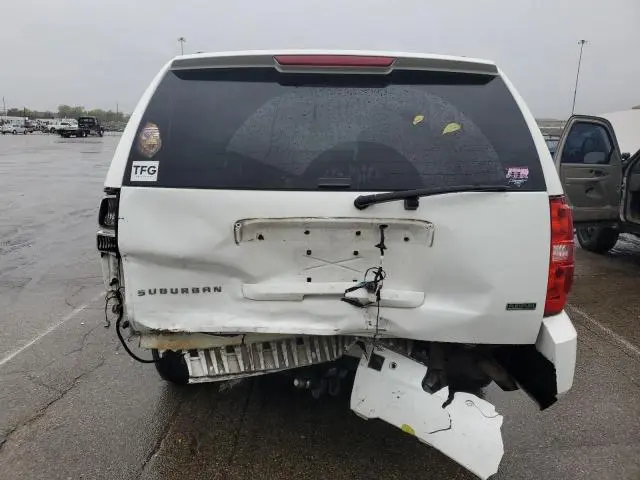 2011 CHEVROLET SUBURBAN C1500 LS  