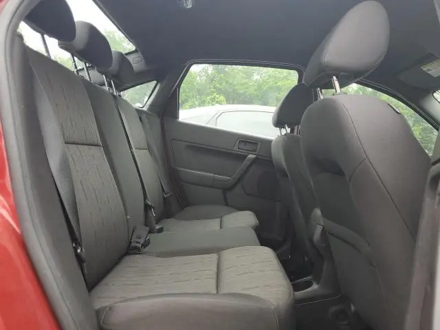 2011 FORD FOCUS SE  
