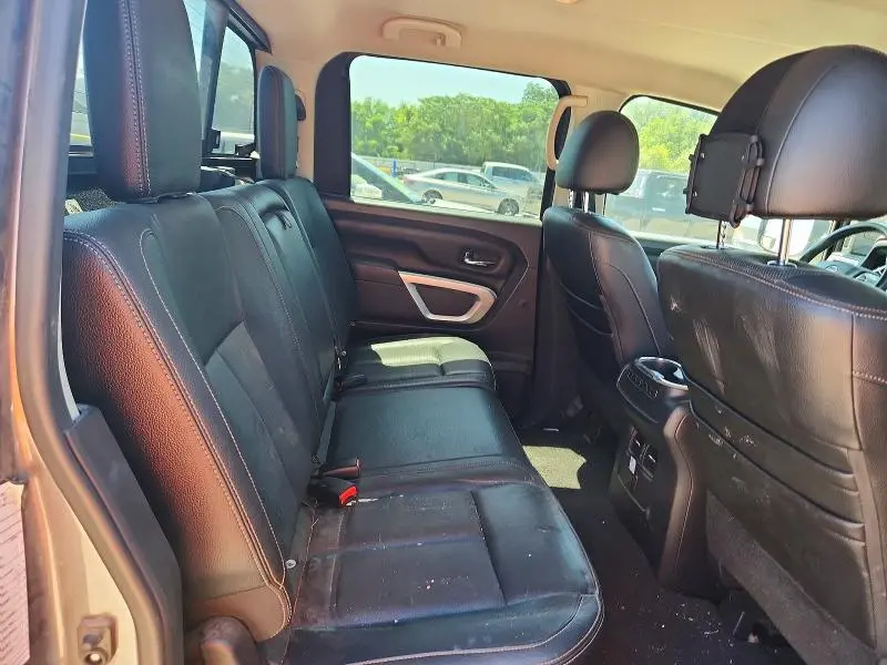 2017 NISSAN TITAN SL  