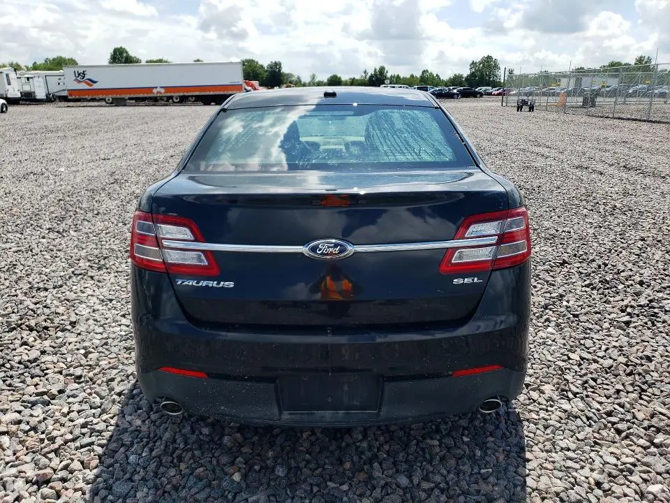 2015 FORD TAURUS SEL  