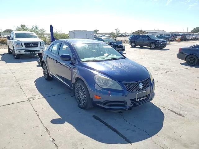 2012 SUZUKI KIZASHI SE