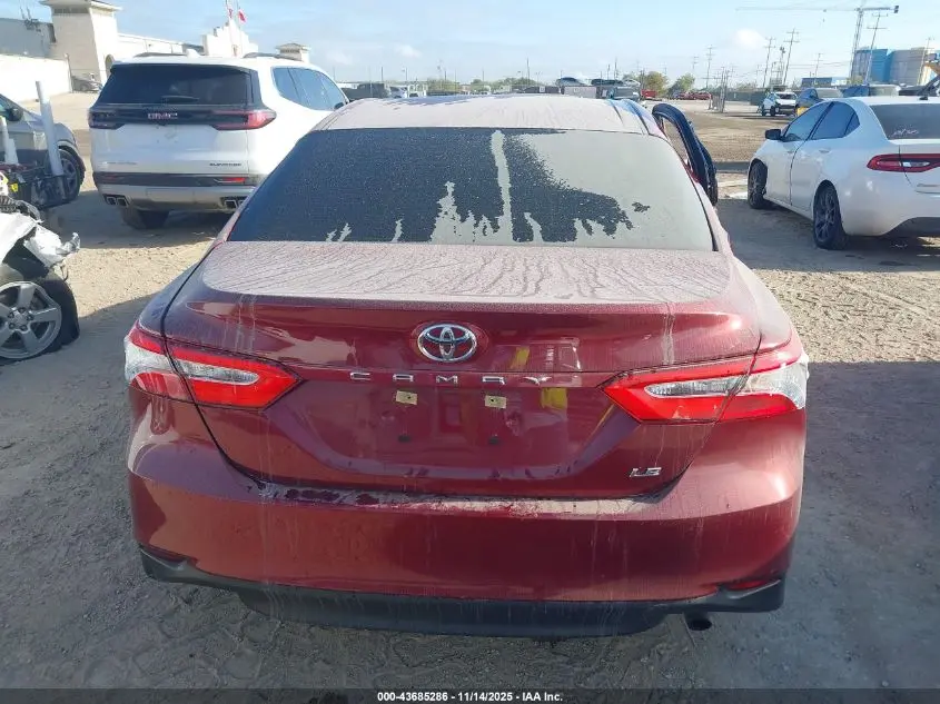 2018 TOYOTA CAMRY LE
