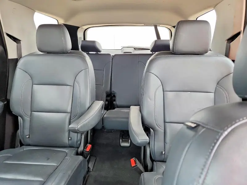 2021 CHEVROLET TRAVERSE LT  
