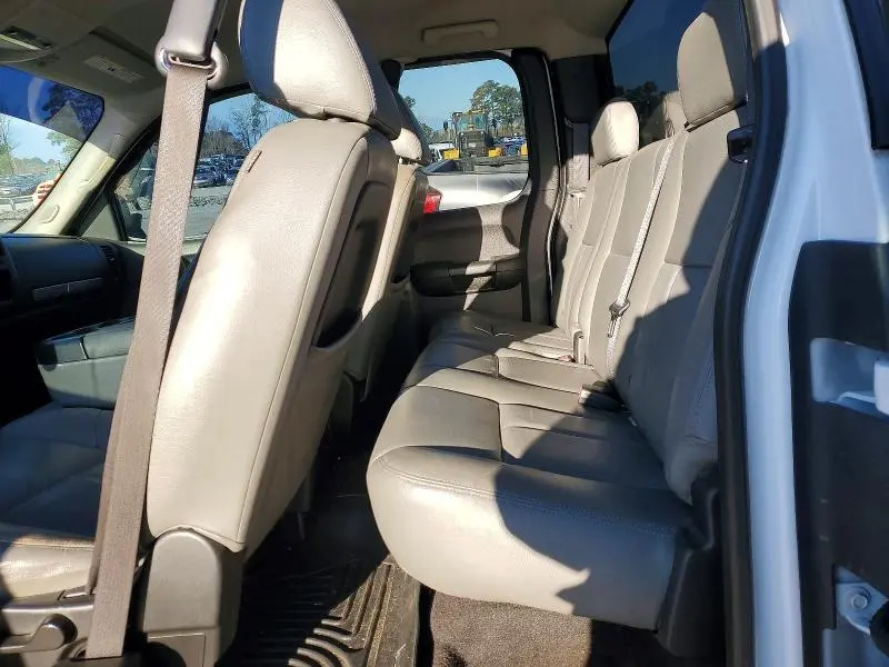 2010 CHEVROLET SILVERADO C1500 LT  