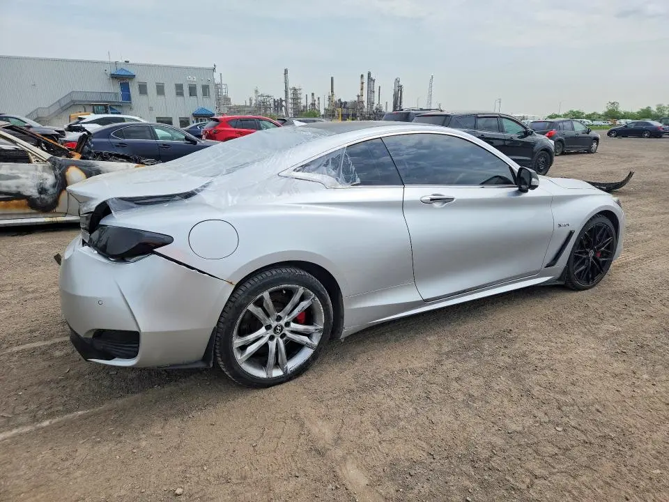2017 INFINITI Q60 RED SPORT 400  