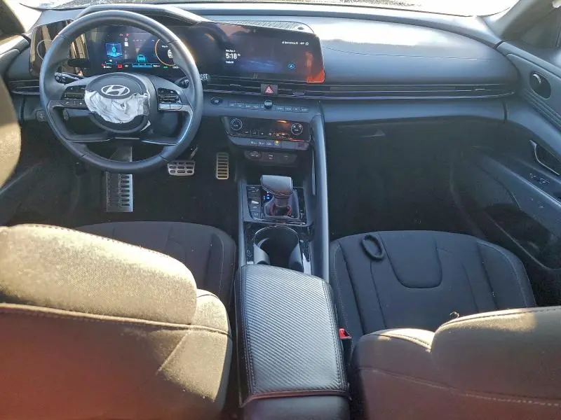 2025 HYUNDAI ELANTRA BLUE  